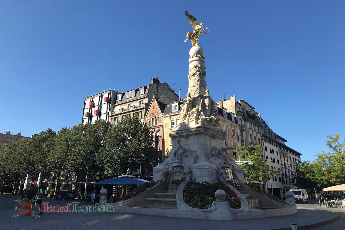 Đài phun nước Fontaine Sube – Reims - Pháp